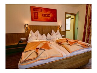 IMG_2795_6_7