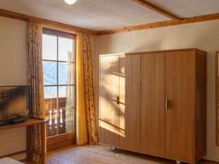 Vollholzmöbilierung