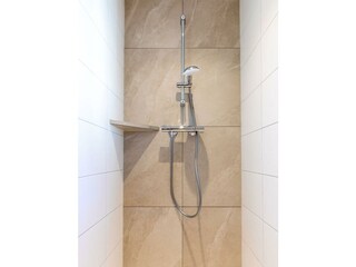 App Edelweiß Dusche