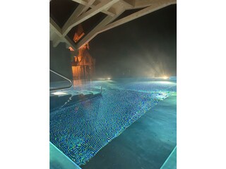 Aussicht Pool mit Kirche