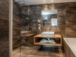 Panorama-Family Deluxe Bad