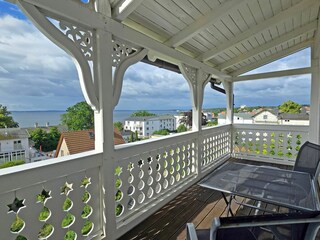 Großer Balkon mit Meerblick