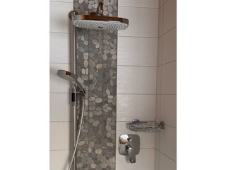 Badezimmer / Dusche