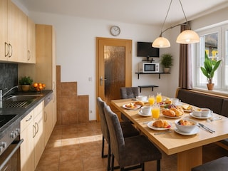 8E596DF0-79E9-4067-8C55-4365AEFE60C2