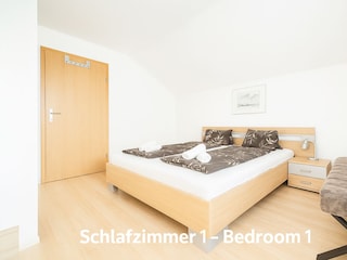 72BBCE1C-BFDF-4CE8-8ECF-A79A1BB2E8E0