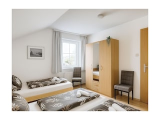 1645B3D9-A237-4785-BA37-03466F71D91E