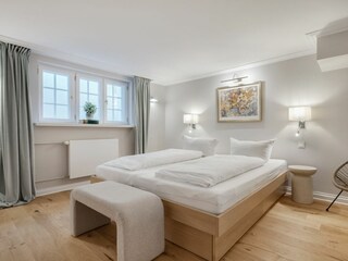 Doppelschlafzimmer (180x200 cm) im UG