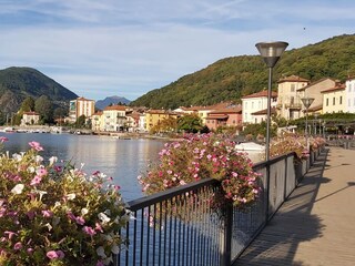 Porto Ceresio waterfront promenade