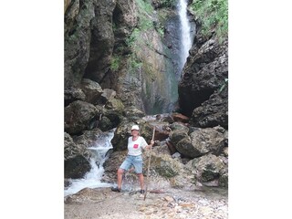 Hike to the Brusimpiano waterfall