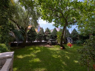 Garten der Villa Kascuni