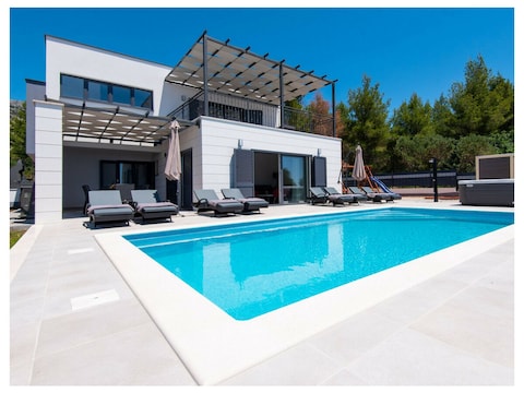 Villa Maslina