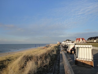 Kurhaus und Strandpromenade nicht weit entfernt