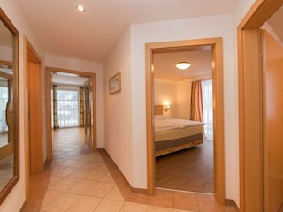 ferienwohnung-leogang-1-Hausgang