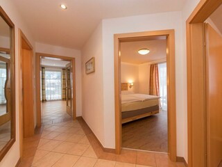 ferienwohnung-leogang-1-Hausgang