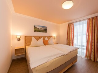 Schlafzimmer mit BOXSPRINGBETT