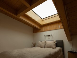 F1B86A30-4C45-453E-863C-42E531EE79E4