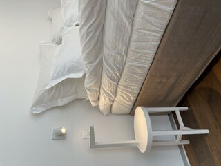 4-layer bed in the master bedroom 180_220