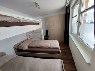 Doppel- Dreifach oder Kinderzimmer