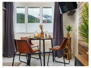 0007__DSC9073-Edit_Falke_BedroomLivingroom_puzzlem