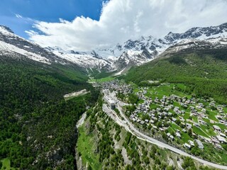 0054_DJI_0698_Falke_Droneexterior_puzzlemedia.ch G