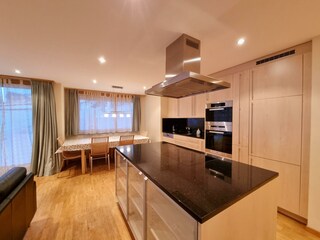 20220109_165935_edited