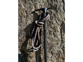 Bergtouren mit Pickel und Seil