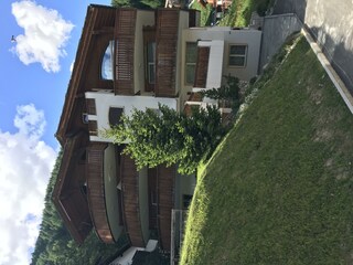 Frontansicht vom Haus Evelyne