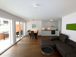 Küche und Wohnzimmer