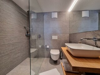 20230406_145112_edited