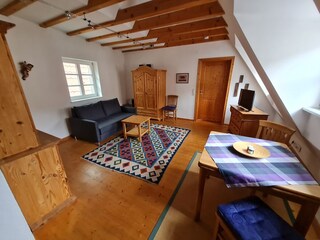 Wohnbereich mit Esstisch App. 2