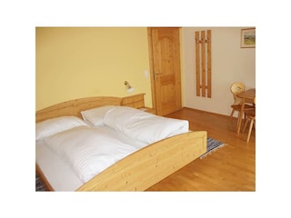 Zimmer 4 (2)