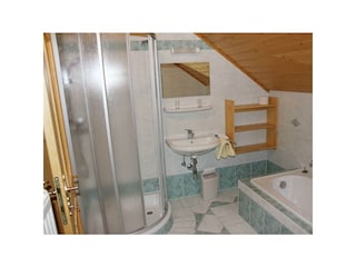 Zimmer 4 Badezimmer