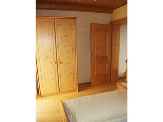 FW 1 (3) Schlafzimmer