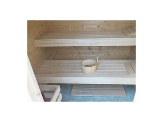 5 Sauna