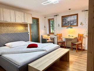 61076e5e-8f1c-4887-af7b-729a823d8206