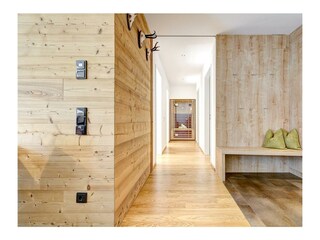 Bergzauber Flur - Blick auf Infrarotsauna