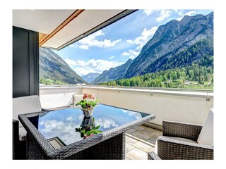 Bergzauber Terrasse Bild 2