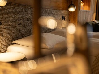 Suite L