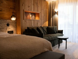 Suite M