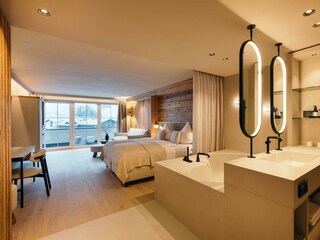 Suite L Hot Tube