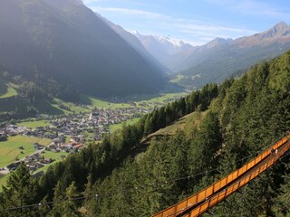 TVBStubaiTirol_Haengebruecke_K15_SunnseitnTrail