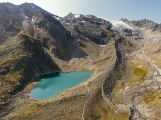 TVBStubaiTirol_AndreSchoenherr_Bergseen_BlaueLacke