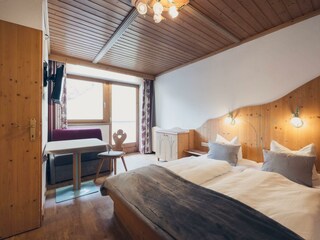 Ladestatthof-Apartment-Silberdistel-Schlafzimmer-1