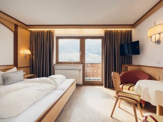 Ladestatthof-Doppelzimmer-3-Sitzecke