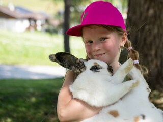 Ladestatthof-Kinder-Hasen-1