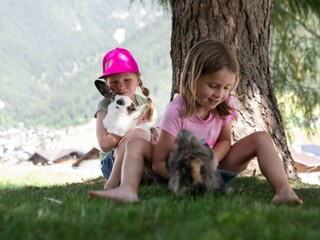 Ladestatthof-Kinder-Hasen-2