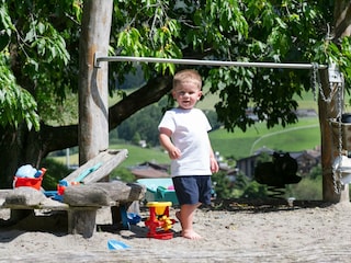 Ladestatthof-Spielplatz-Sandkiste-4