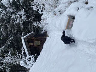 Der Winter-Weg vom Schuppen zurück.