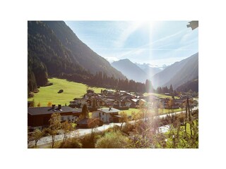 Blick aus dem Garten taleinwärts - Spätherbst