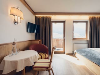 Ladestatthof-Doppelzimmer-2-Sitzecke